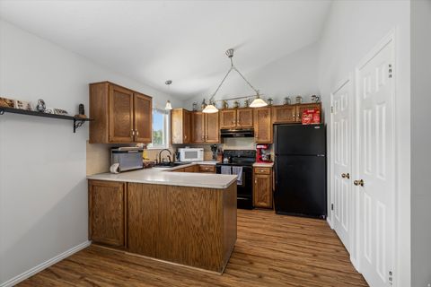 Tiny photo for 1653 S 500 E, Kaysville, UT 84037 (MLS # 2168498)