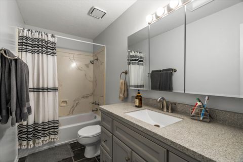Tiny photo for 1653 S 500 E, Kaysville, UT 84037 (MLS # 2168498)