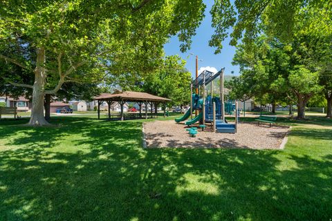 Tiny photo for 1653 S 500 E, Kaysville, UT 84037 (MLS # 2168498)