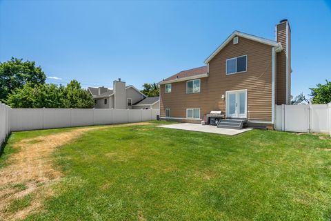Tiny photo for 1653 S 500 E, Kaysville, UT 84037 (MLS # 2168498)