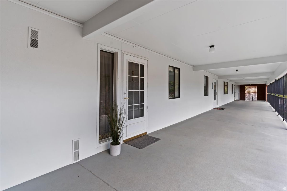 DONNER CREST - Residential