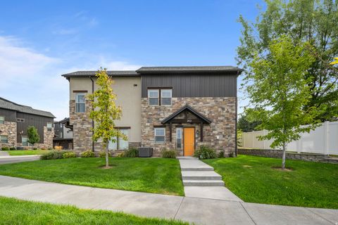 Photo of 262 E SANDY SAGE WAY, Sandy, UT 84070 (MLS # 2121531)