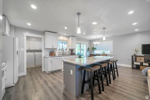 Tiny photo for 276 E SPENCER WAY, Farmington, UT 84025 (MLS # 2150829)