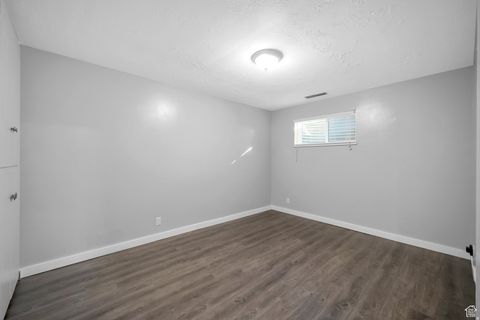 Tiny photo for 276 E SPENCER WAY, Farmington, UT 84025 (MLS # 2150829)