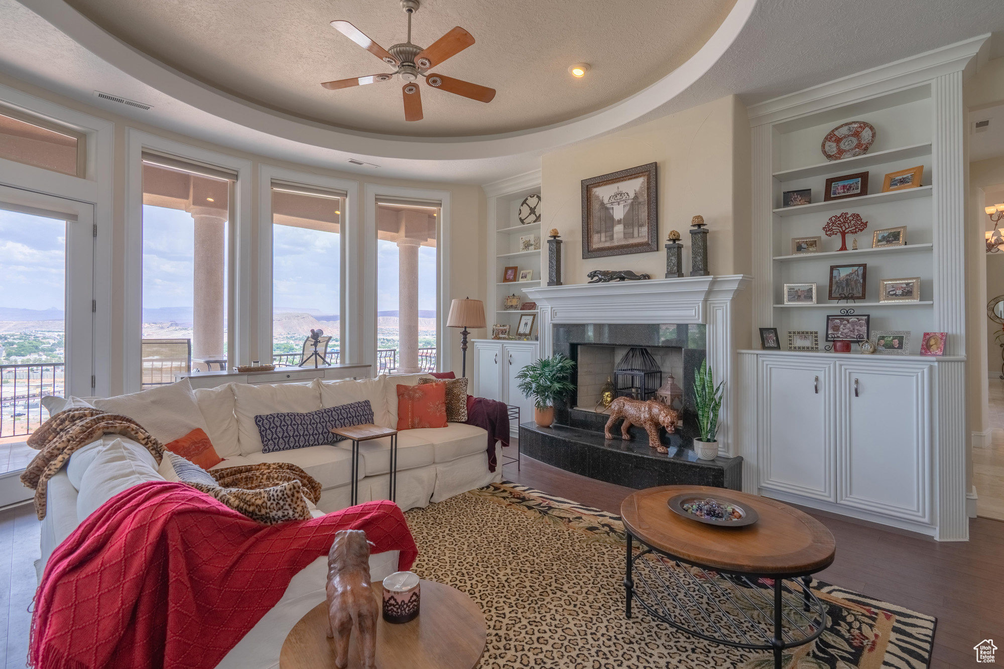 LIONS HEAD HILLTOP EST GR SPRING COVE - Residential