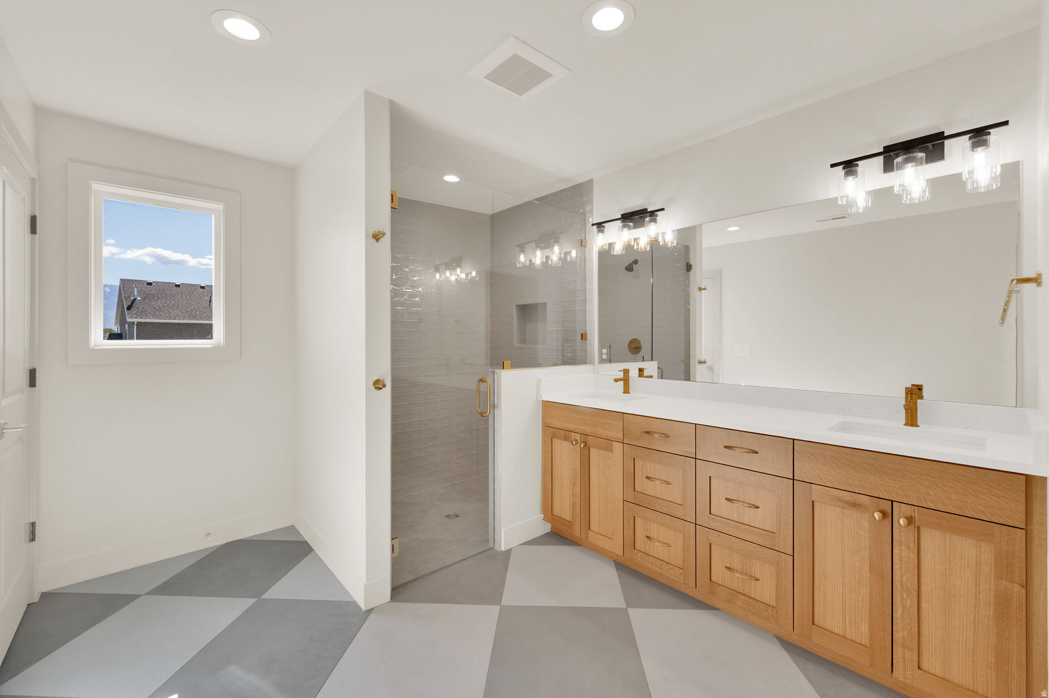 FREEDOM VIEW COVE - Residential