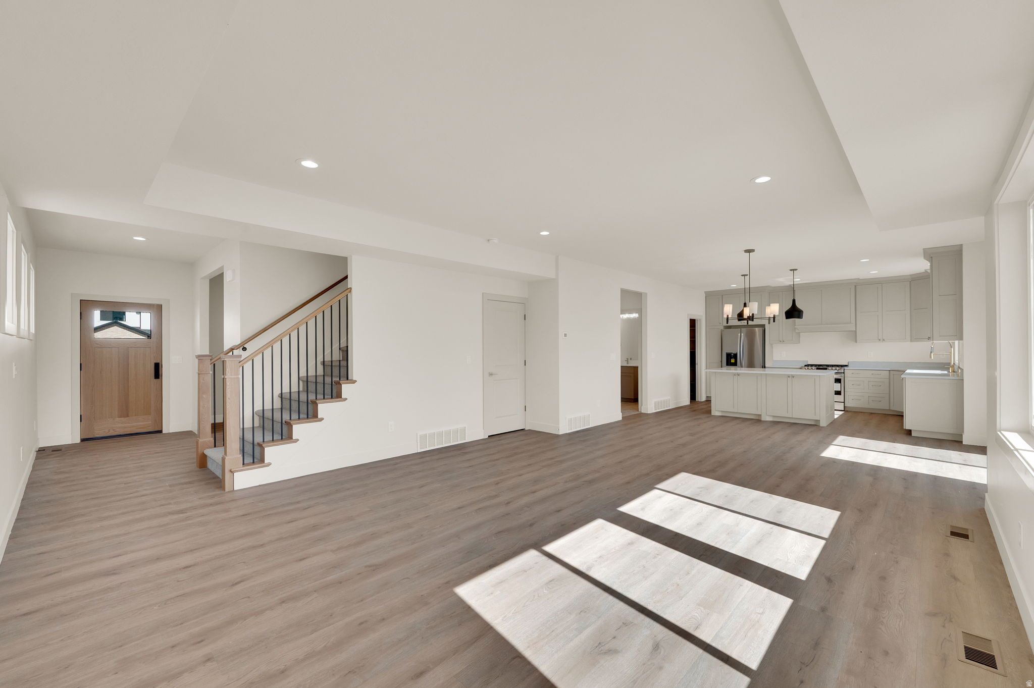 FREEDOM VIEW COVE - Residential