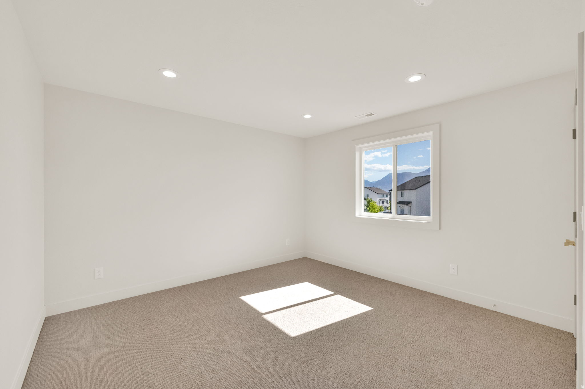 FREEDOM VIEW COVE - Residential