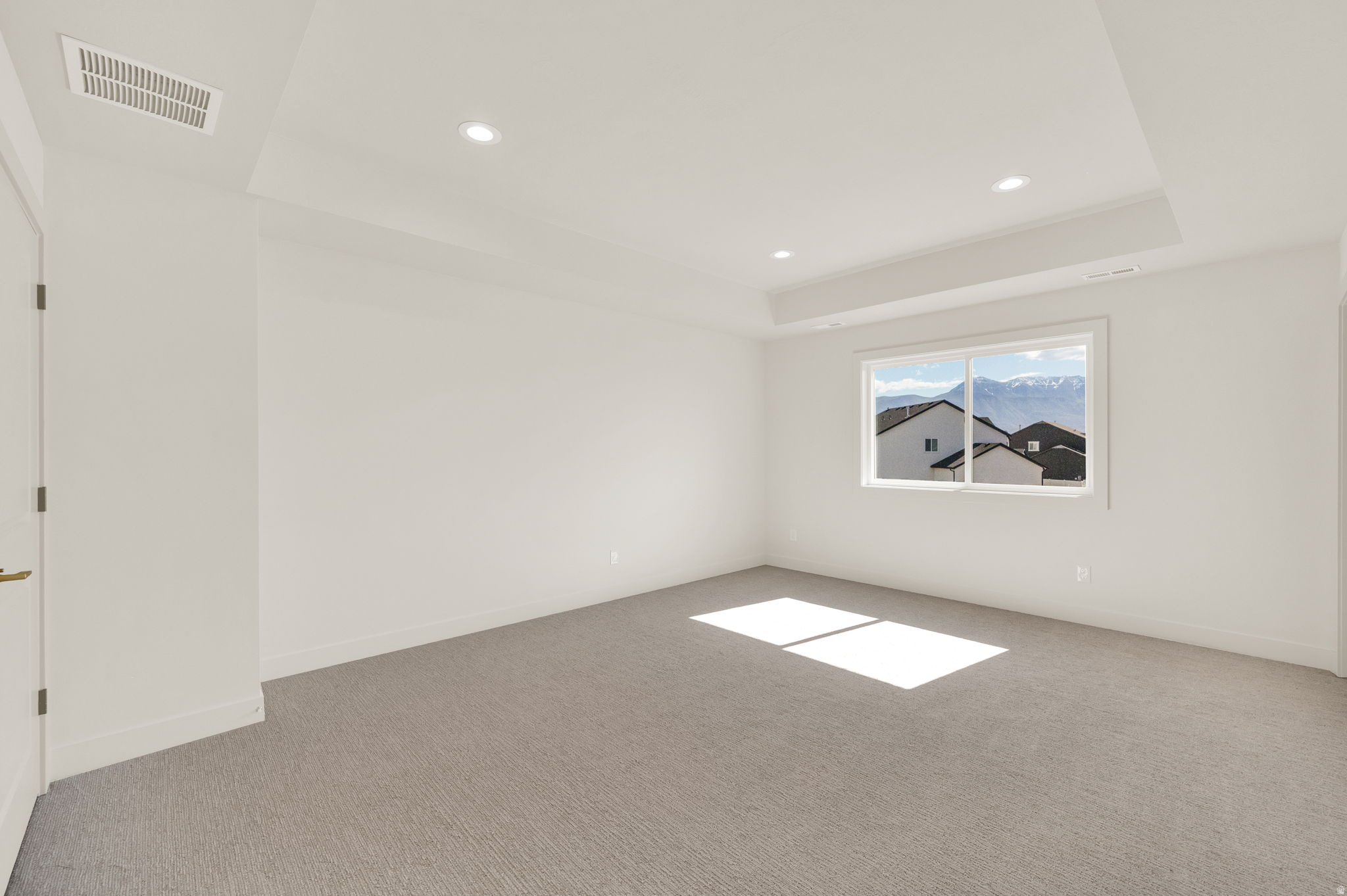 FREEDOM VIEW COVE - Residential