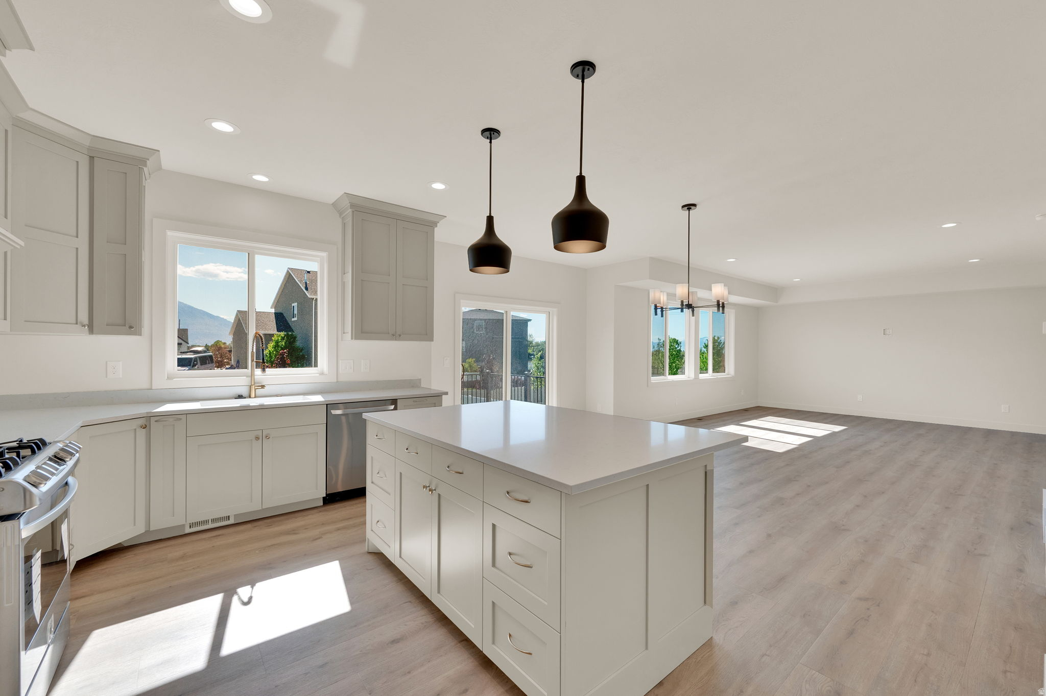 FREEDOM VIEW COVE - Residential