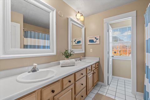 Tiny photo for 9636 CANDLE TREE LN, Sandy, UT 84092 (MLS # 2121573)