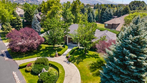 Photo of 10354 N HIDDEN OAK DR W, Highland, UT 84003 (MLS # 2177218)