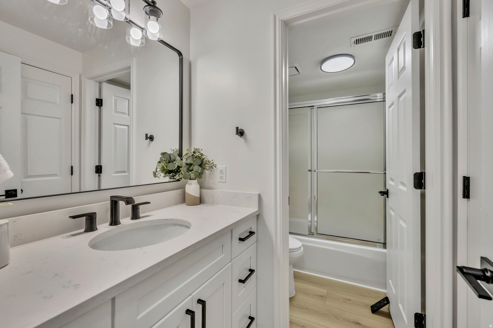 CAPRICE PLAZA CONDOMINIUMS - Residential