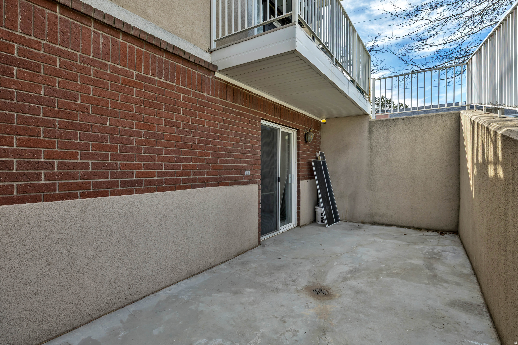 CAPRICE PLAZA CONDOMINIUMS - Residential