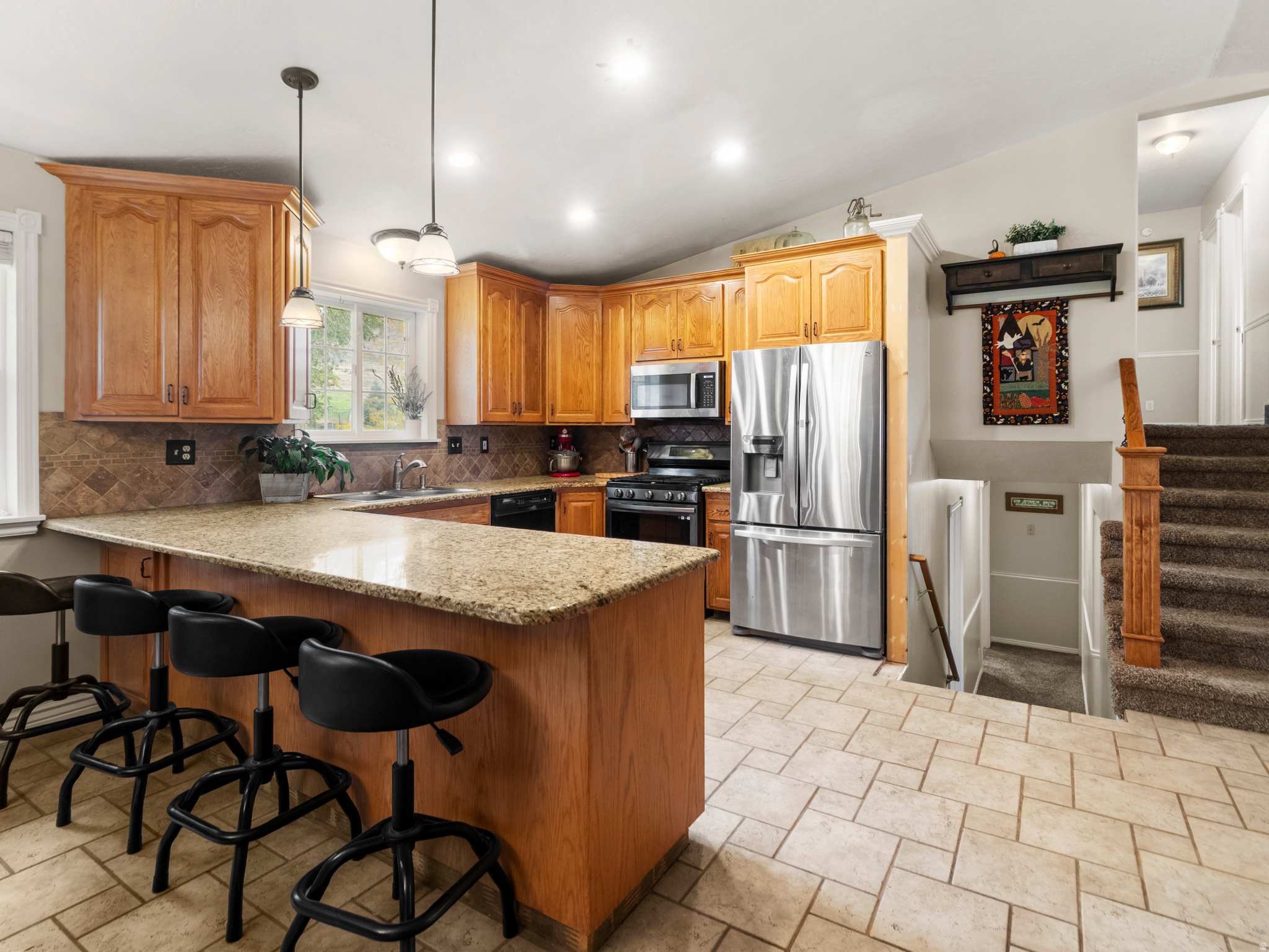 BOYD J BROWM MINOR - Residential