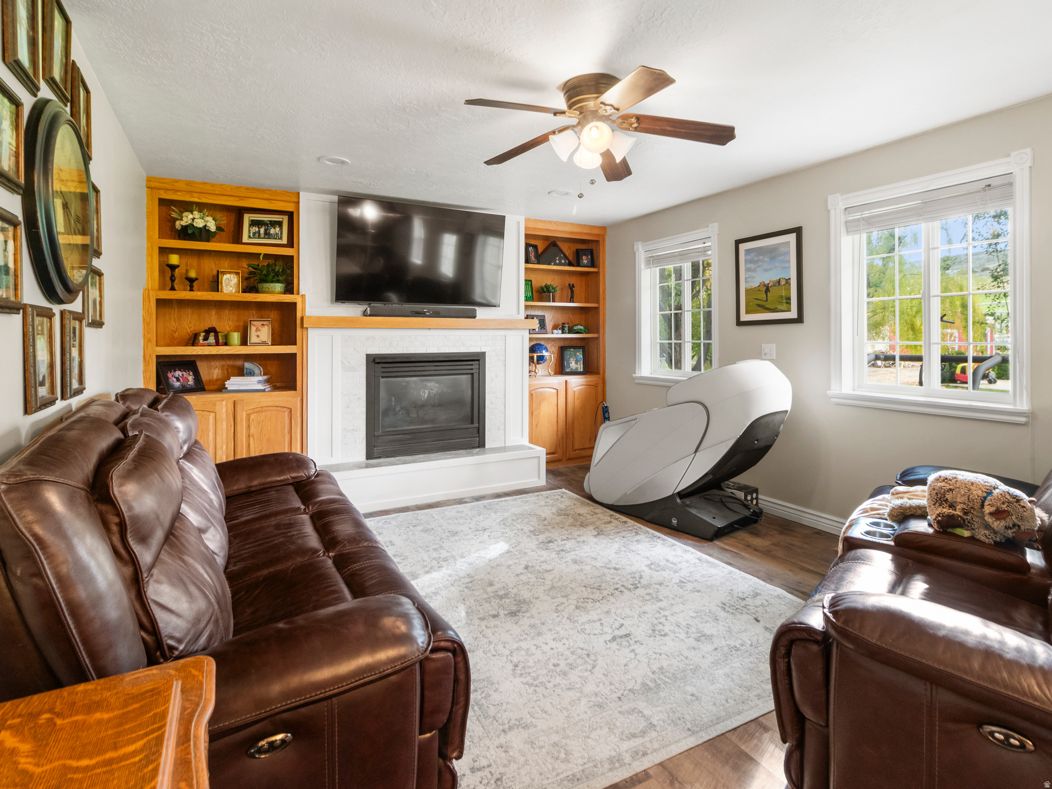 BOYD J BROWM MINOR - Residential