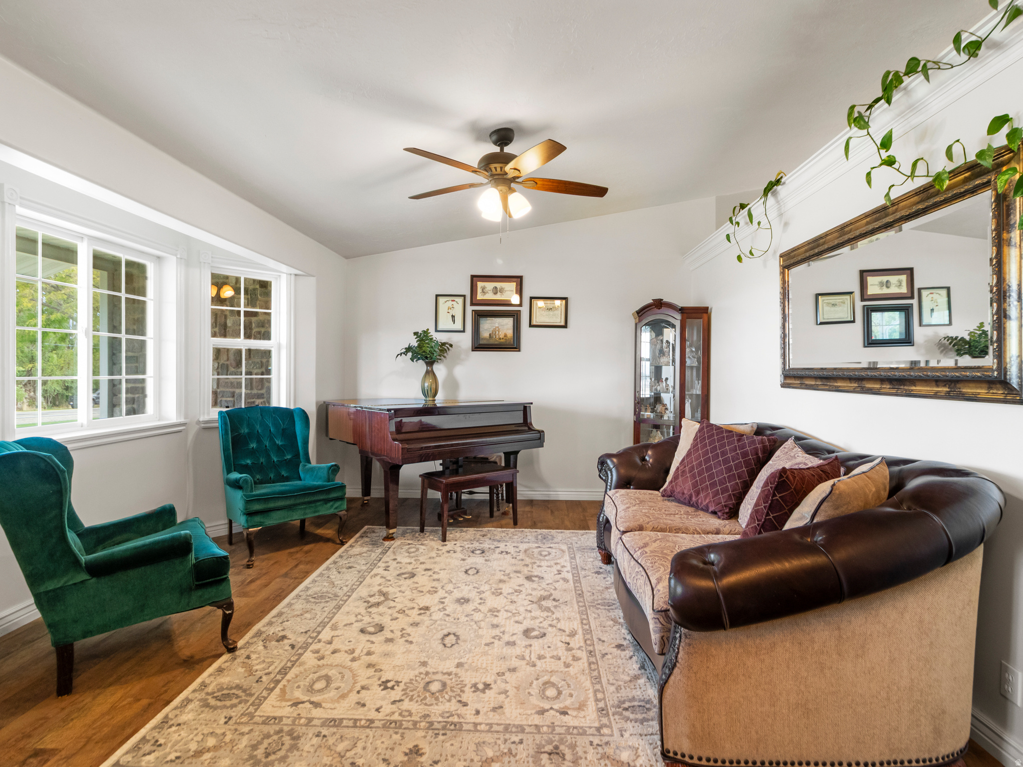 BOYD J BROWM MINOR - Residential