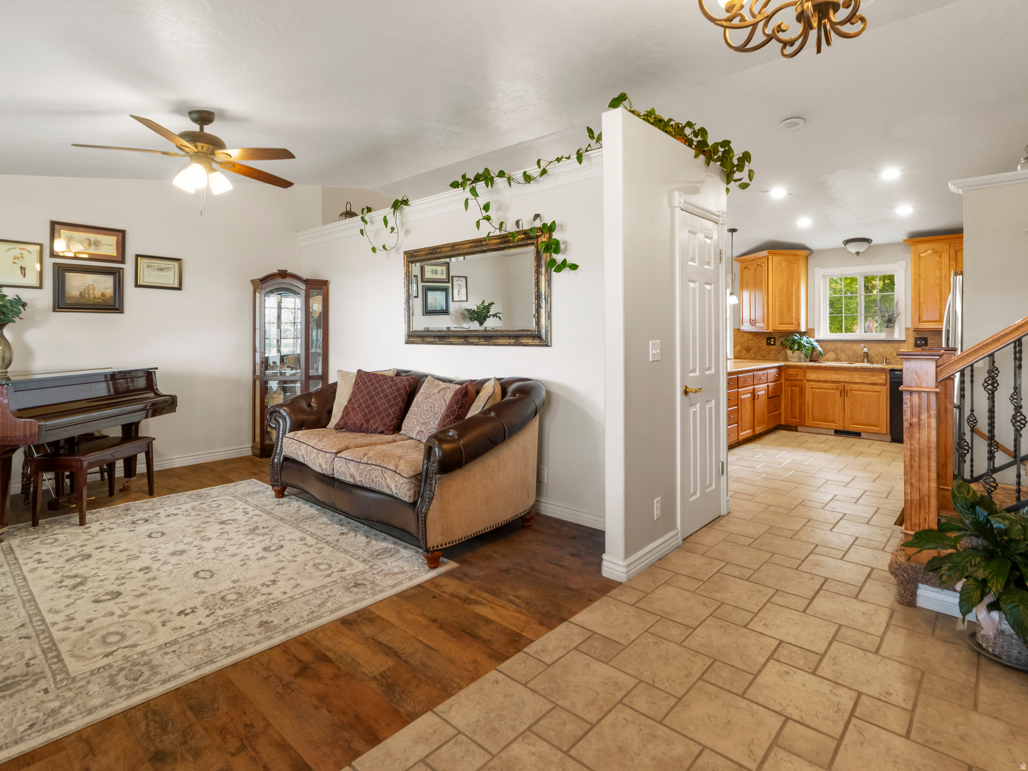 BOYD J BROWM MINOR - Residential