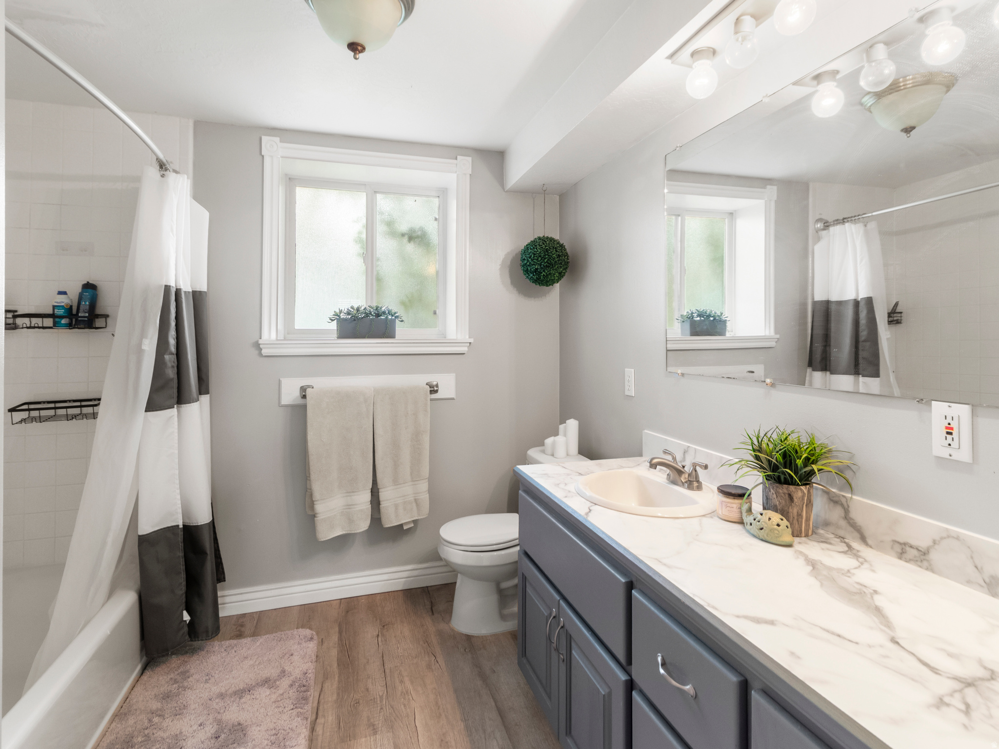 BOYD J BROWM MINOR - Residential