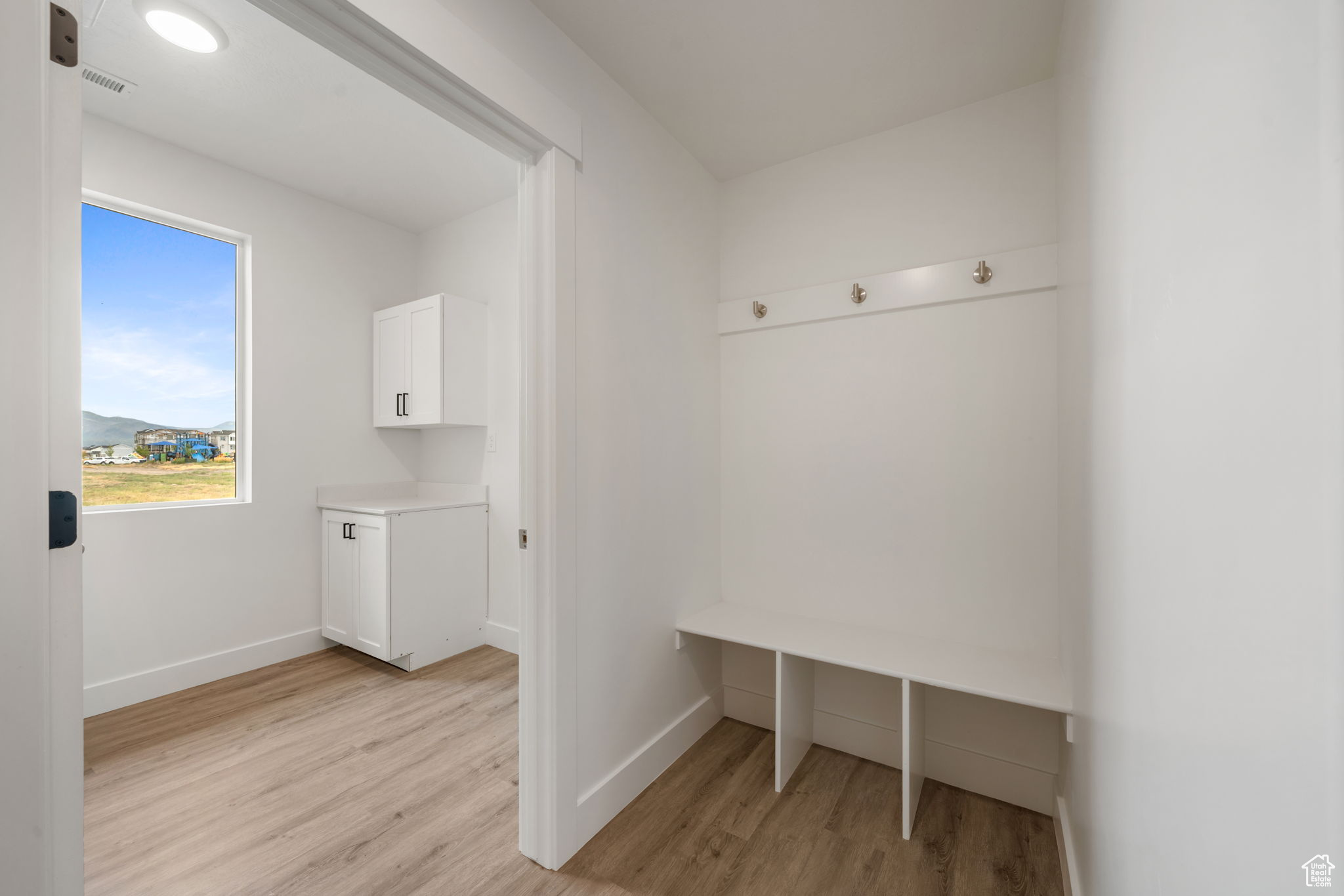 WEST FIELD CENTRAL - Residential