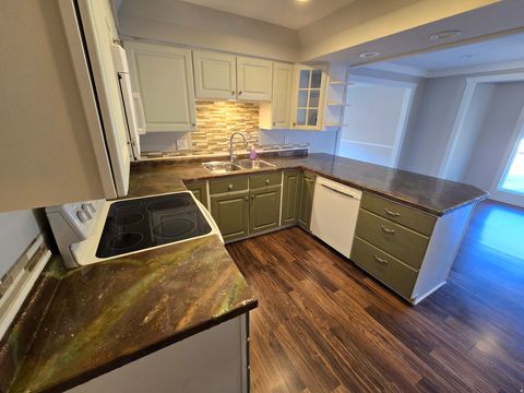 Tiny photo for 977 E 5550 S, South Ogden, UT 84405 (MLS # 2134365)