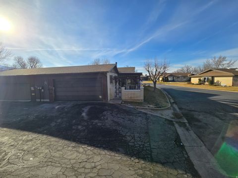 Tiny photo for 977 E 5550 S, South Ogden, UT 84405 (MLS # 2134365)