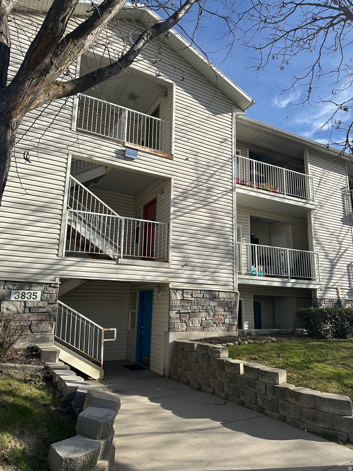 RIVER RUN - Residential