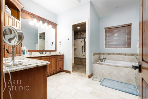 Tiny photo for 2461 E LAGRASSE CIR, Saint George, UT 84790 (MLS # 2158673)
