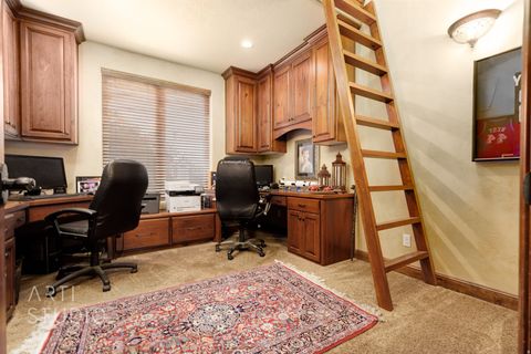 Tiny photo for 2461 E LAGRASSE CIR, Saint George, UT 84790 (MLS # 2158673)