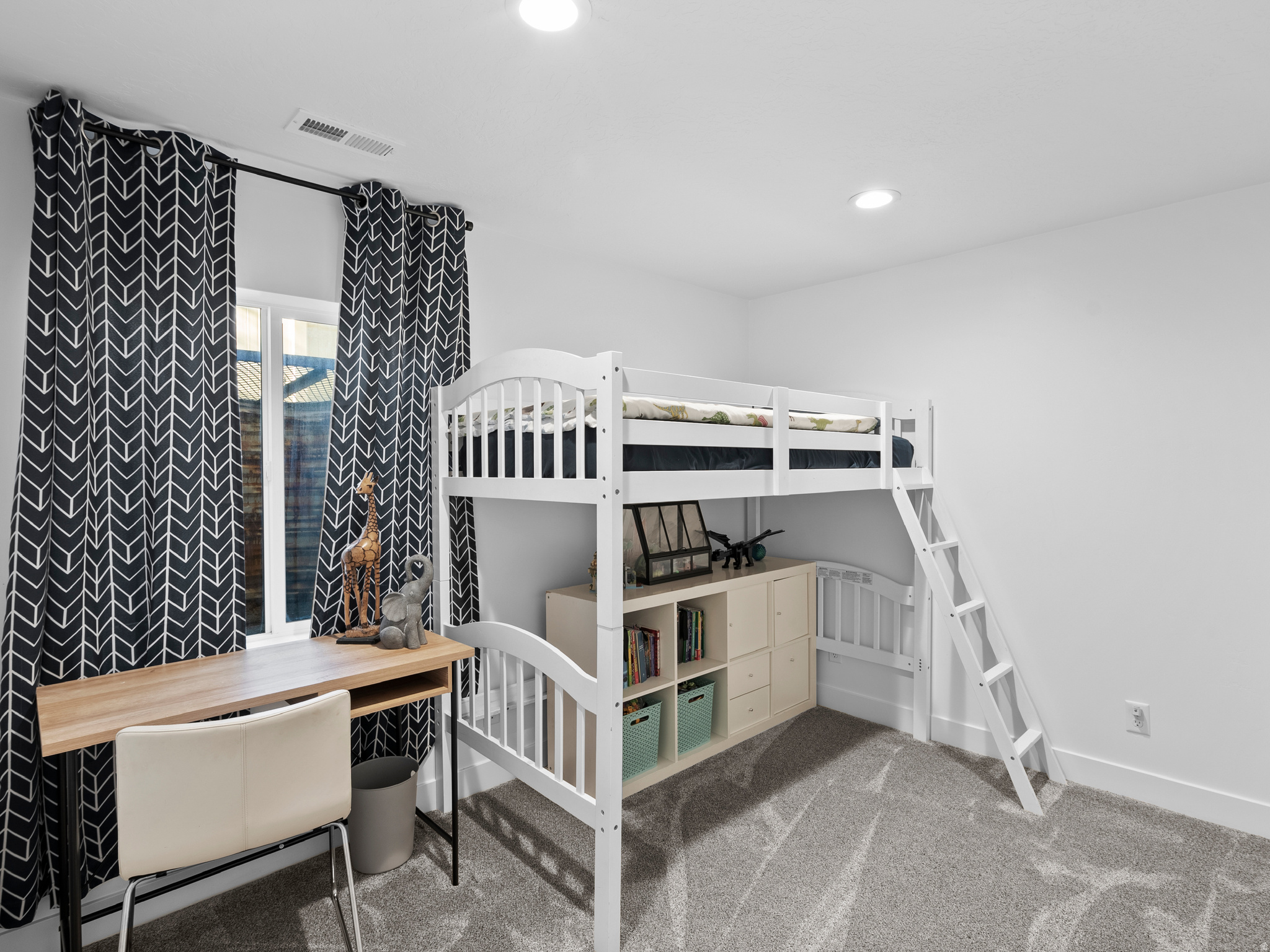 SARATOGA CHASE - Residential Income