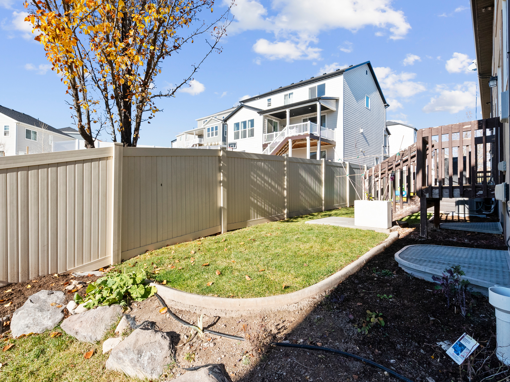 SARATOGA CHASE - Residential Income