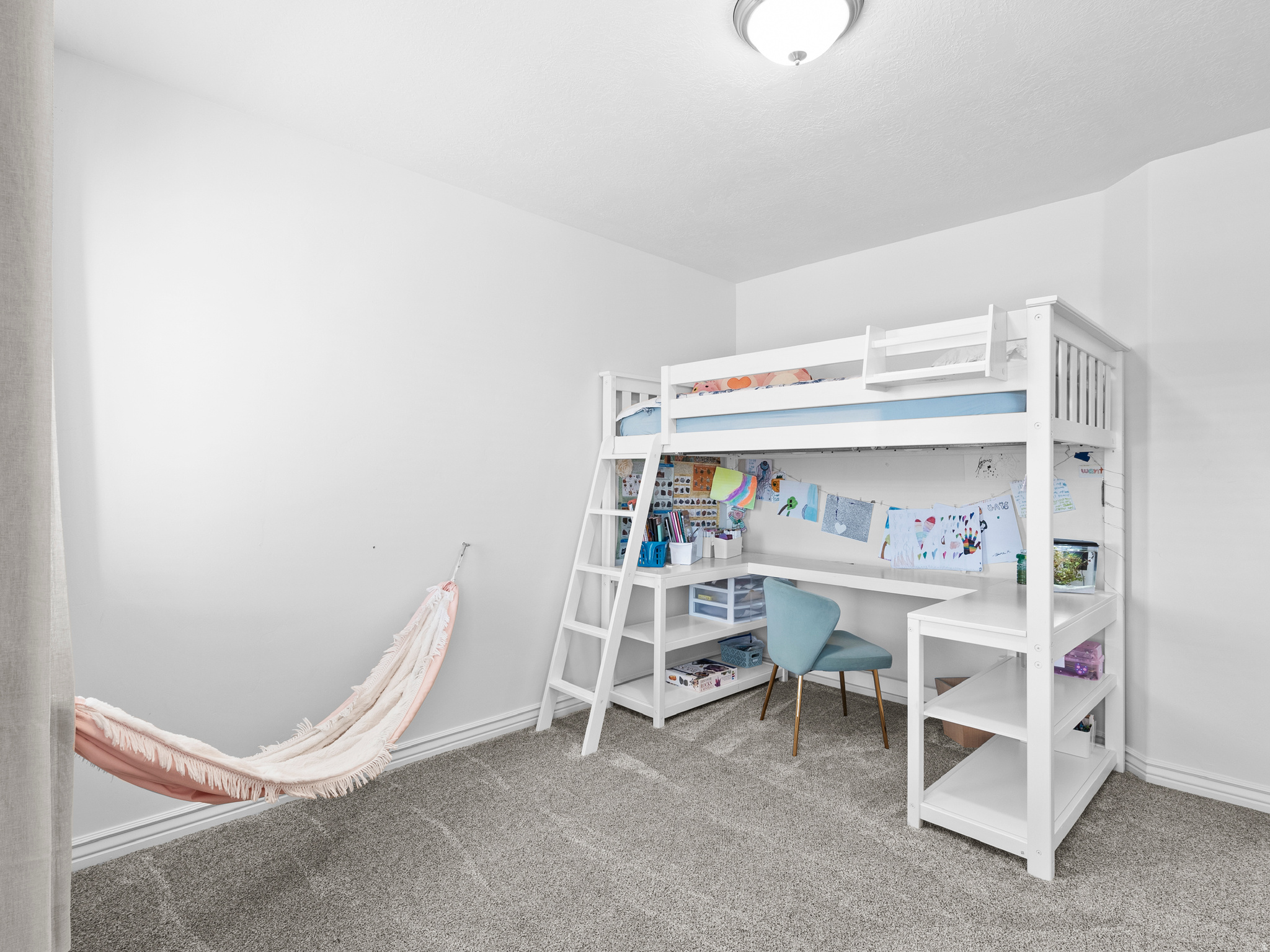 SARATOGA CHASE - Residential Income