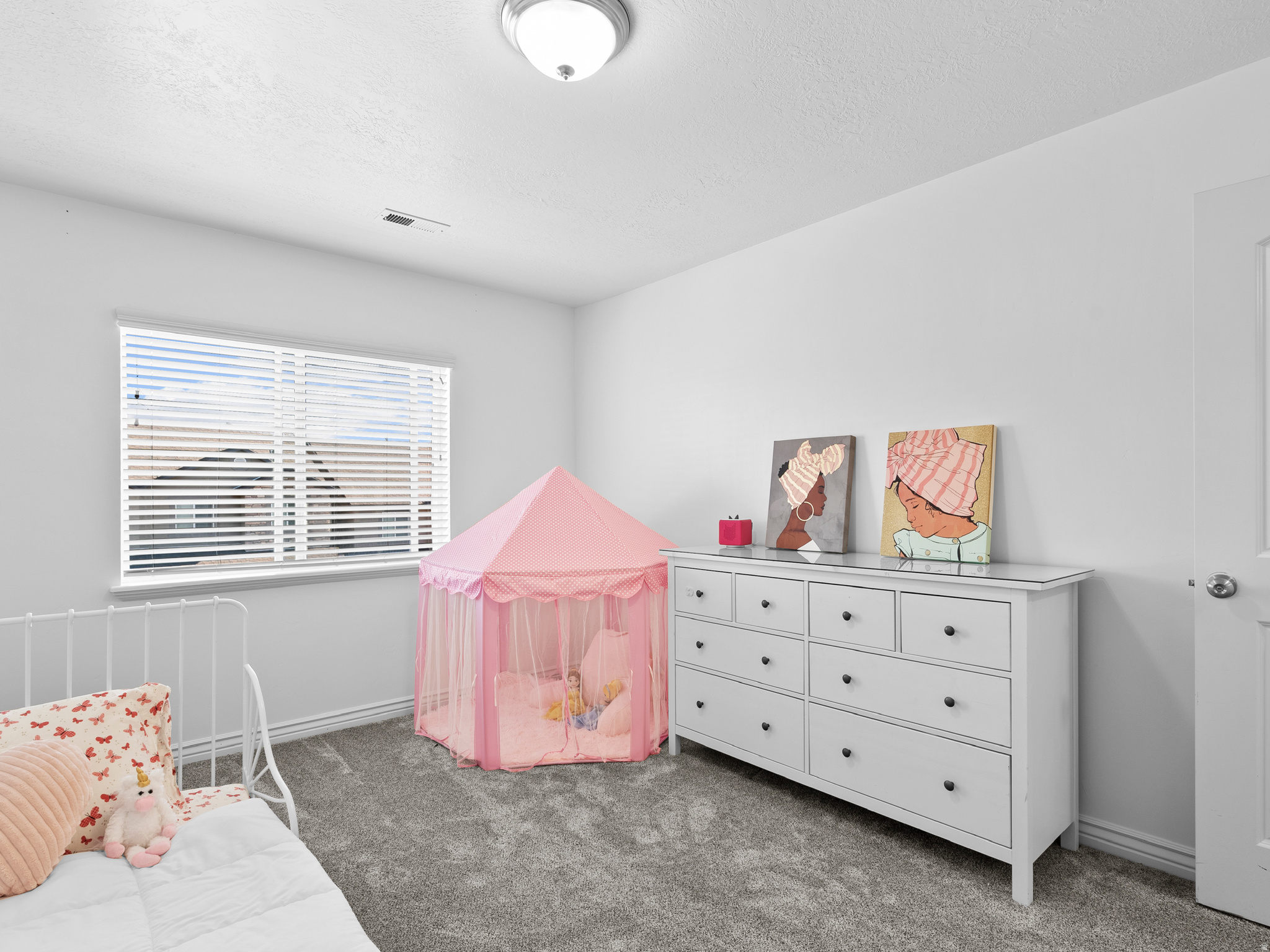 SARATOGA CHASE - Residential Income