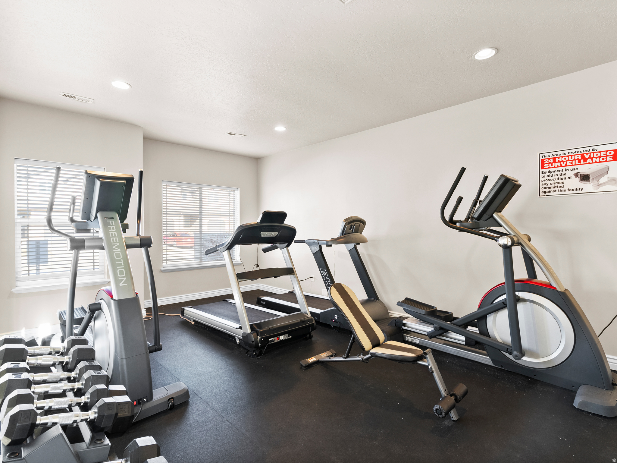 SARATOGA CHASE - Residential Income