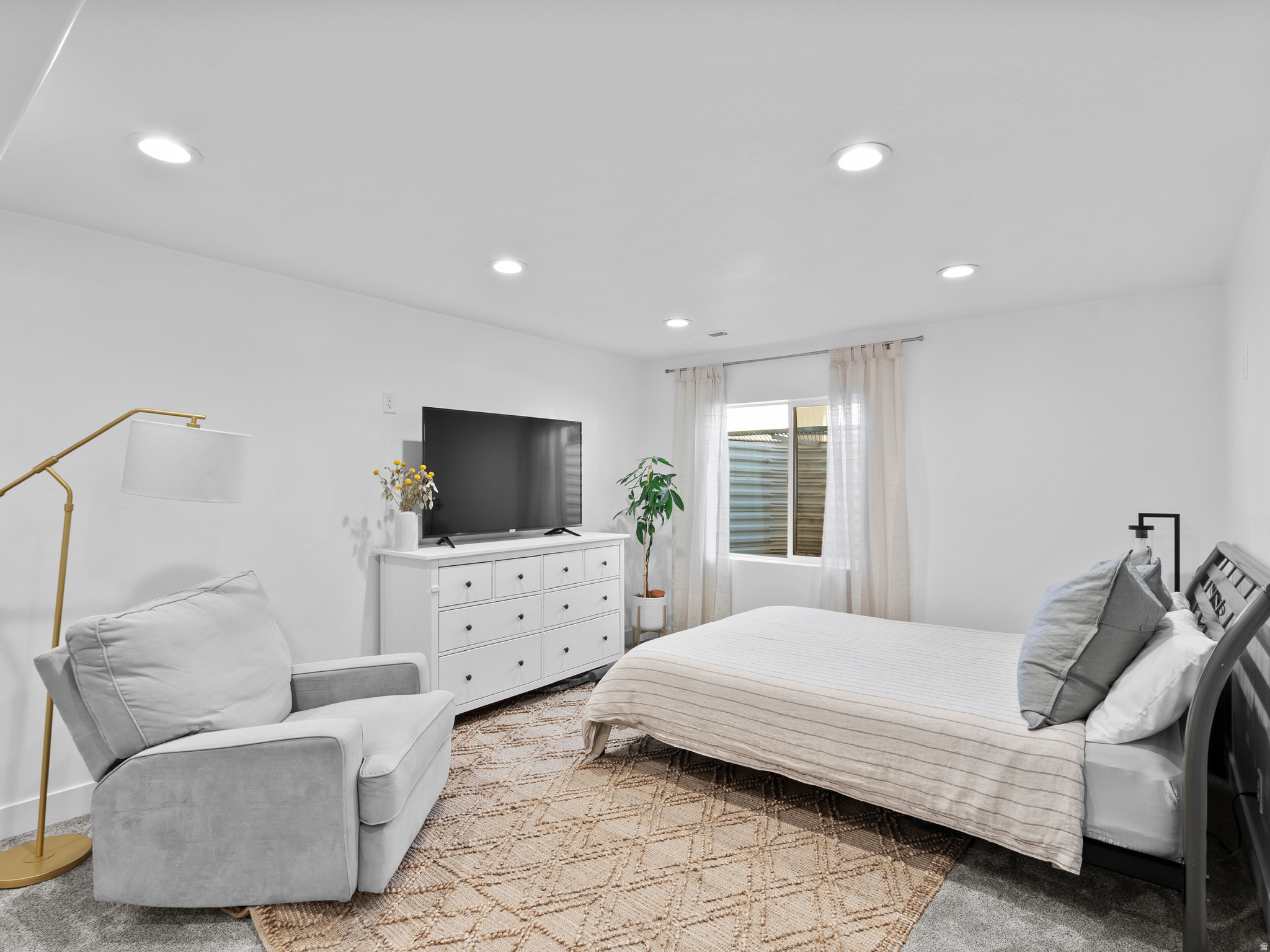 SARATOGA CHASE - Residential Income