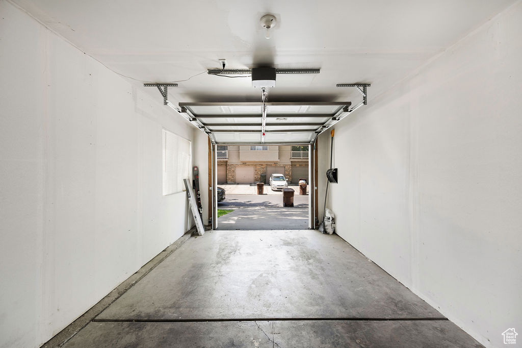 IVY SPRINGS - Residential