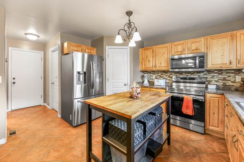 Tiny photo for 8224 S OAK VISTA DR, West Jordan, UT 84081 (MLS # 2125102)