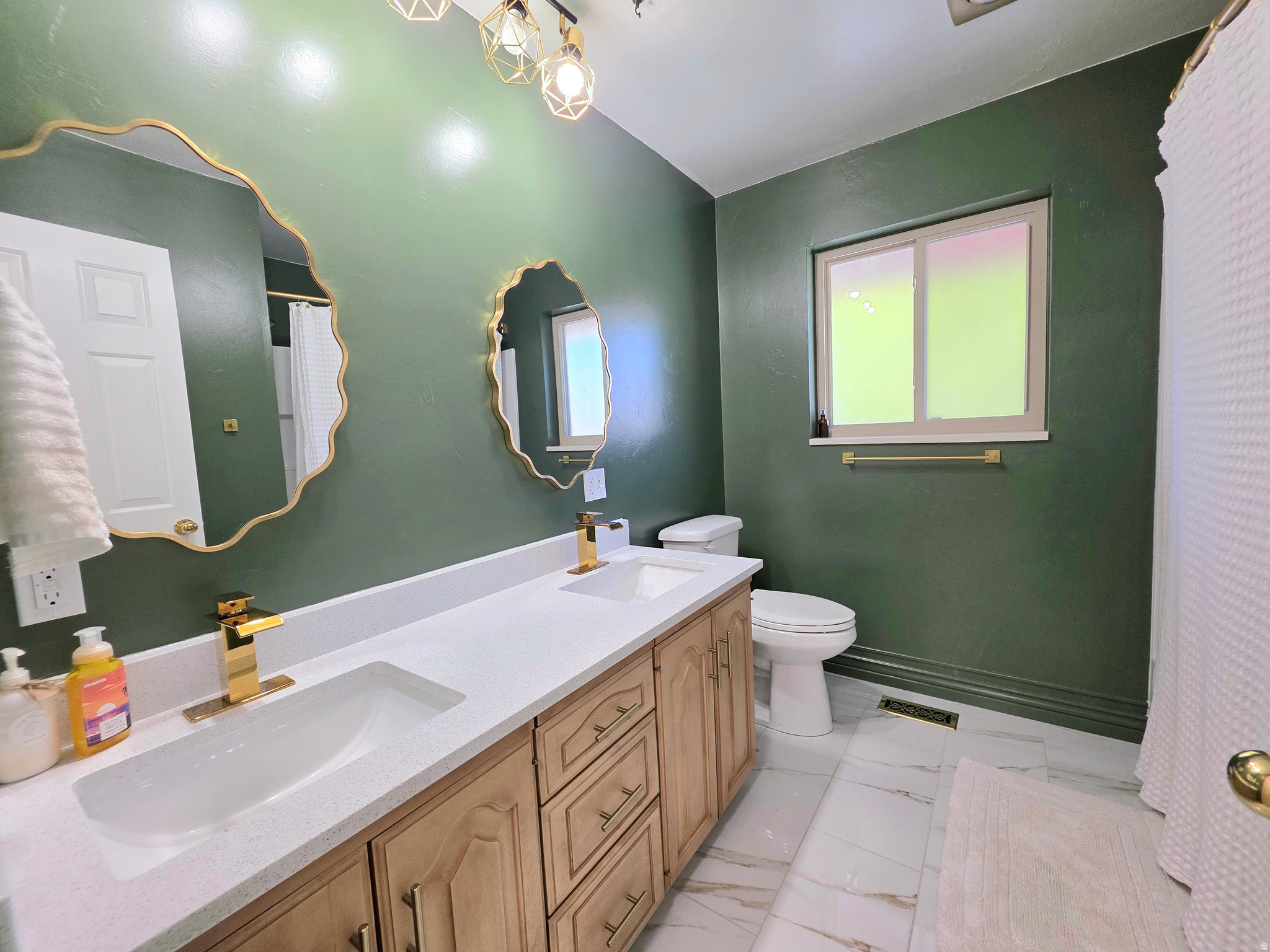 PARK CREST - Residential