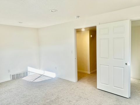 Tiny photo for 9587 N 4500 W, Cedar Hills, UT 84062 (MLS # 2114959)
