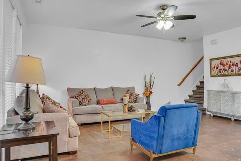 Tiny photo for 929 N FARMINGTON XING, Farmington, UT 84025 (MLS # 2135894)