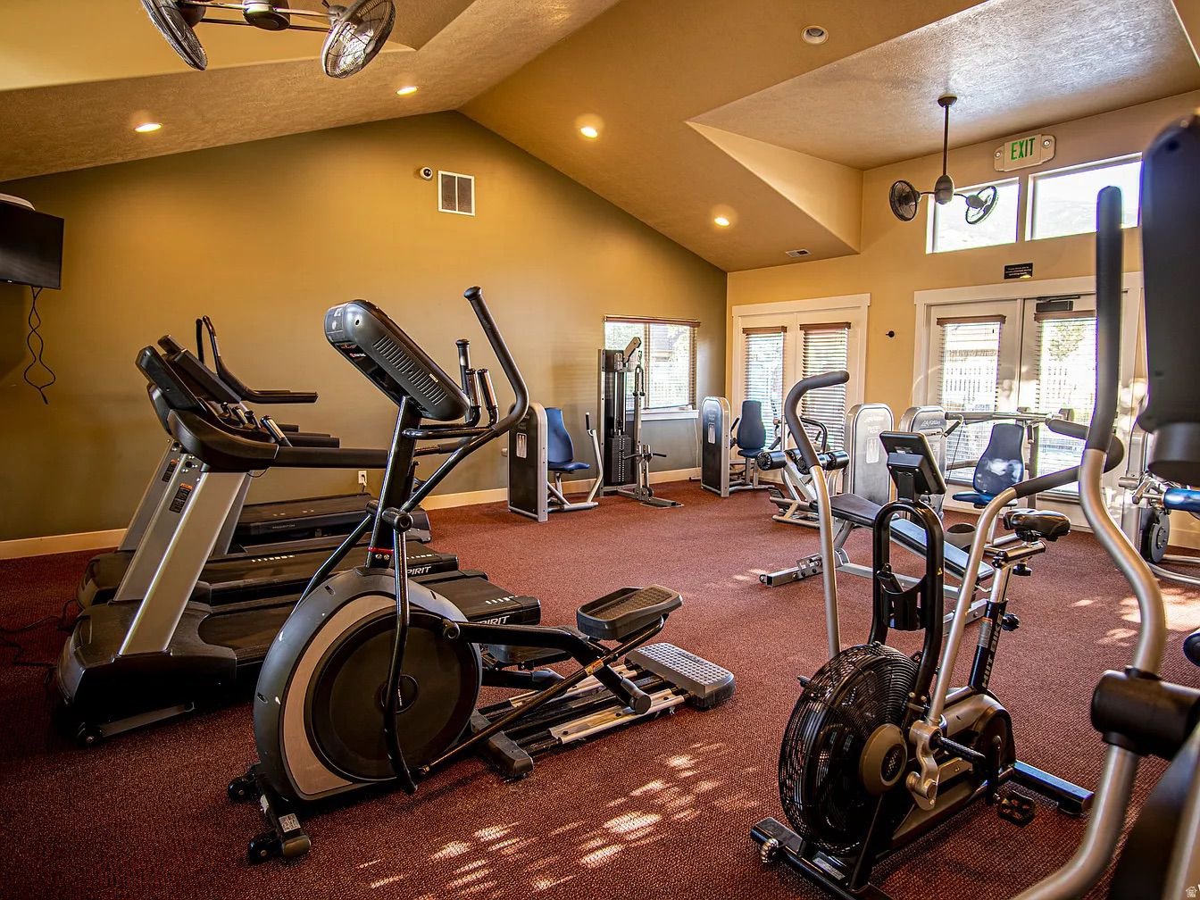 FARMINGTON CROSSING - Residential