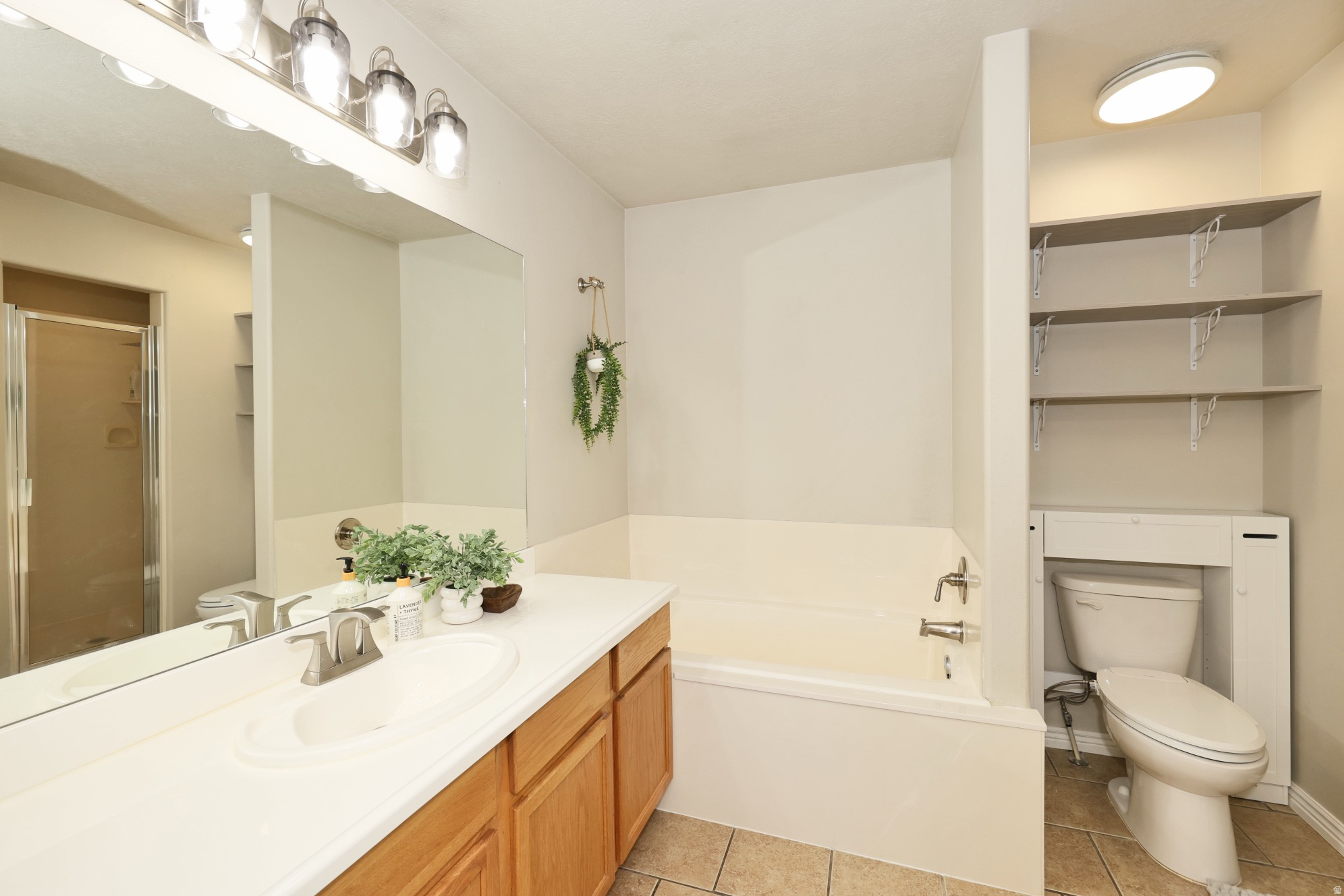 WESTERN SPRINGS - Residential