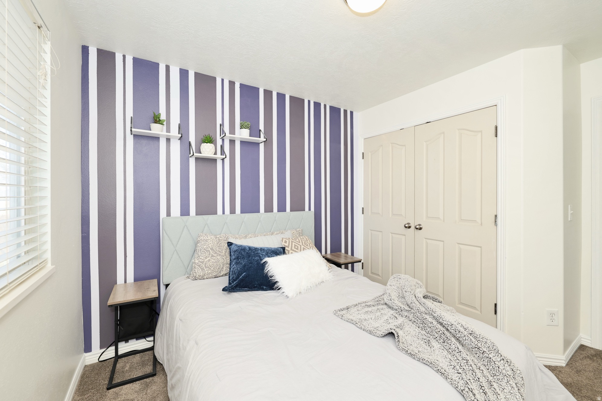 WESTERN SPRINGS - Residential