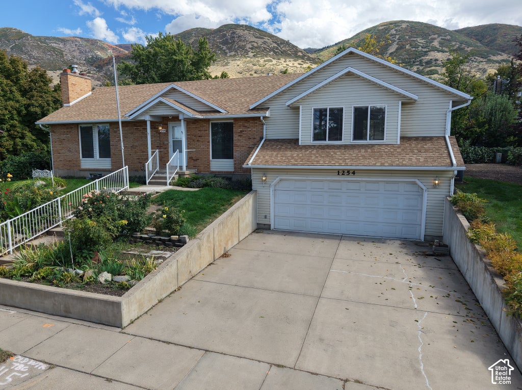 Photo of 1254 N MAIN ST, Centerville, UT 84014 (MLS # 2187421)