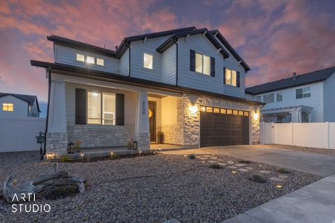 Tiny photo for 2608 W 2960 S, Syracuse, UT 84075 (MLS # 2147188)