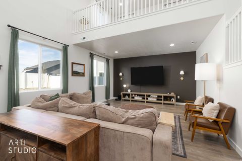 Tiny photo for 2608 W 2960 S, Syracuse, UT 84075 (MLS # 2147188)
