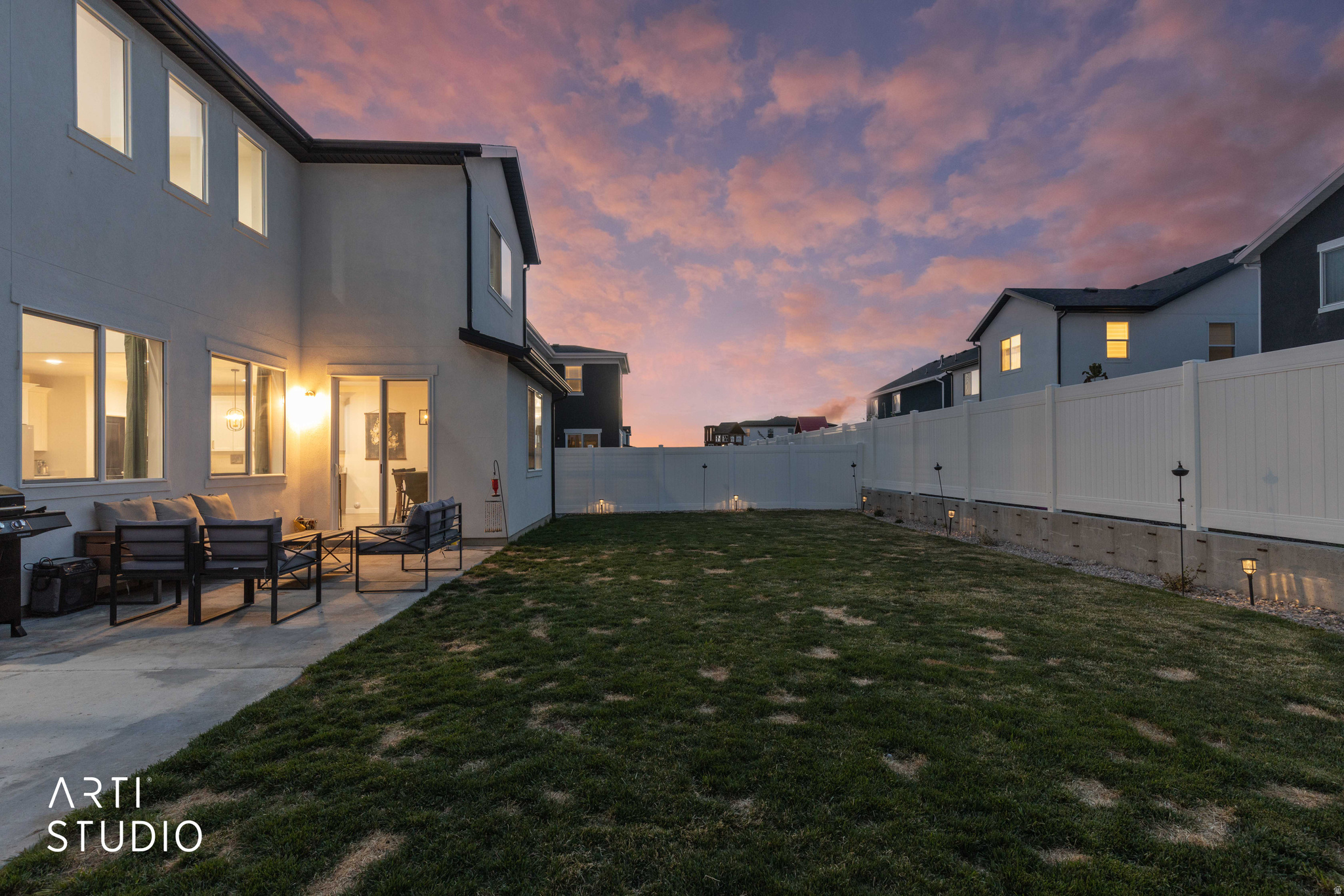 CREEKSIDE - Residential