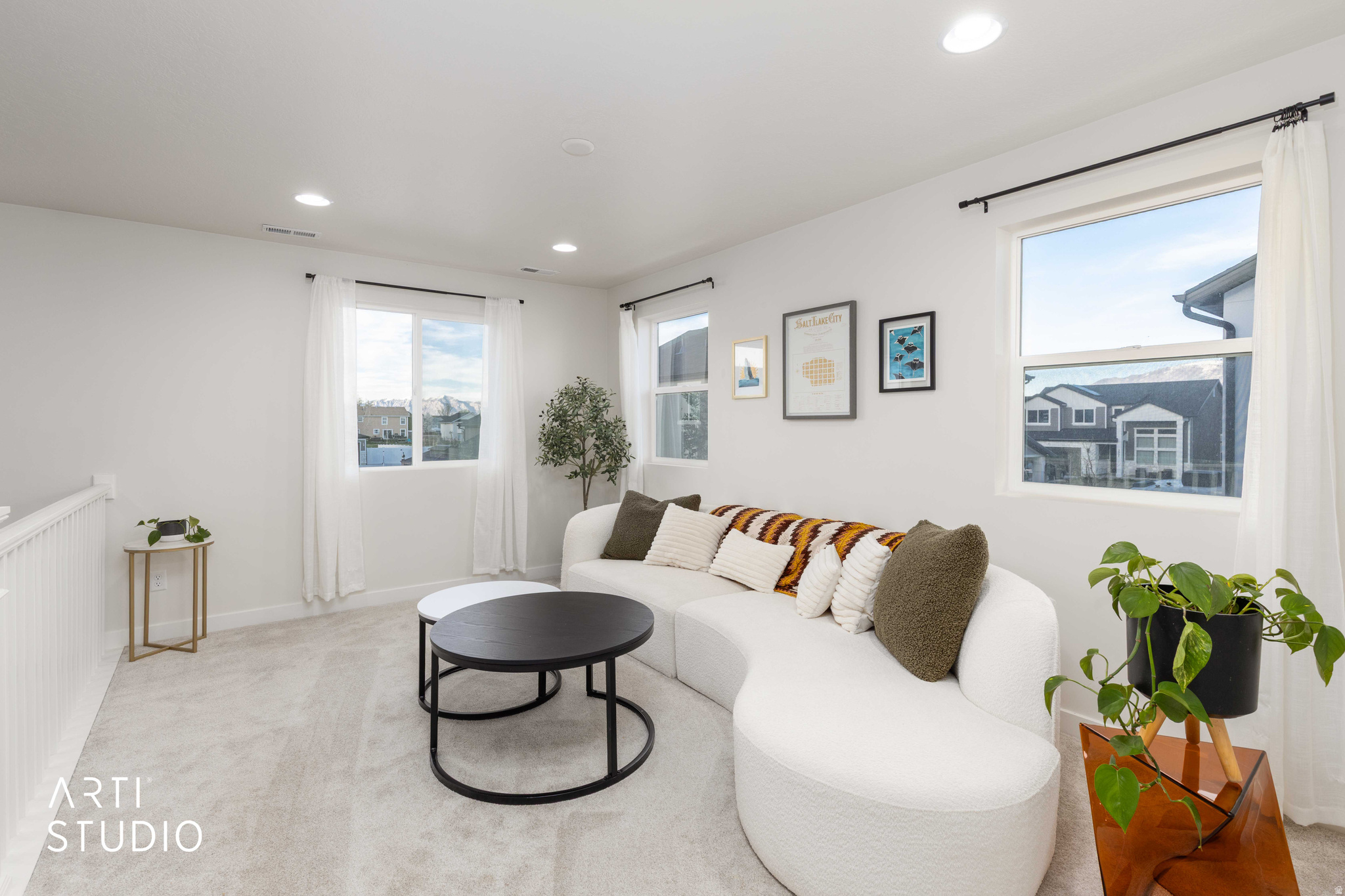 CREEKSIDE - Residential