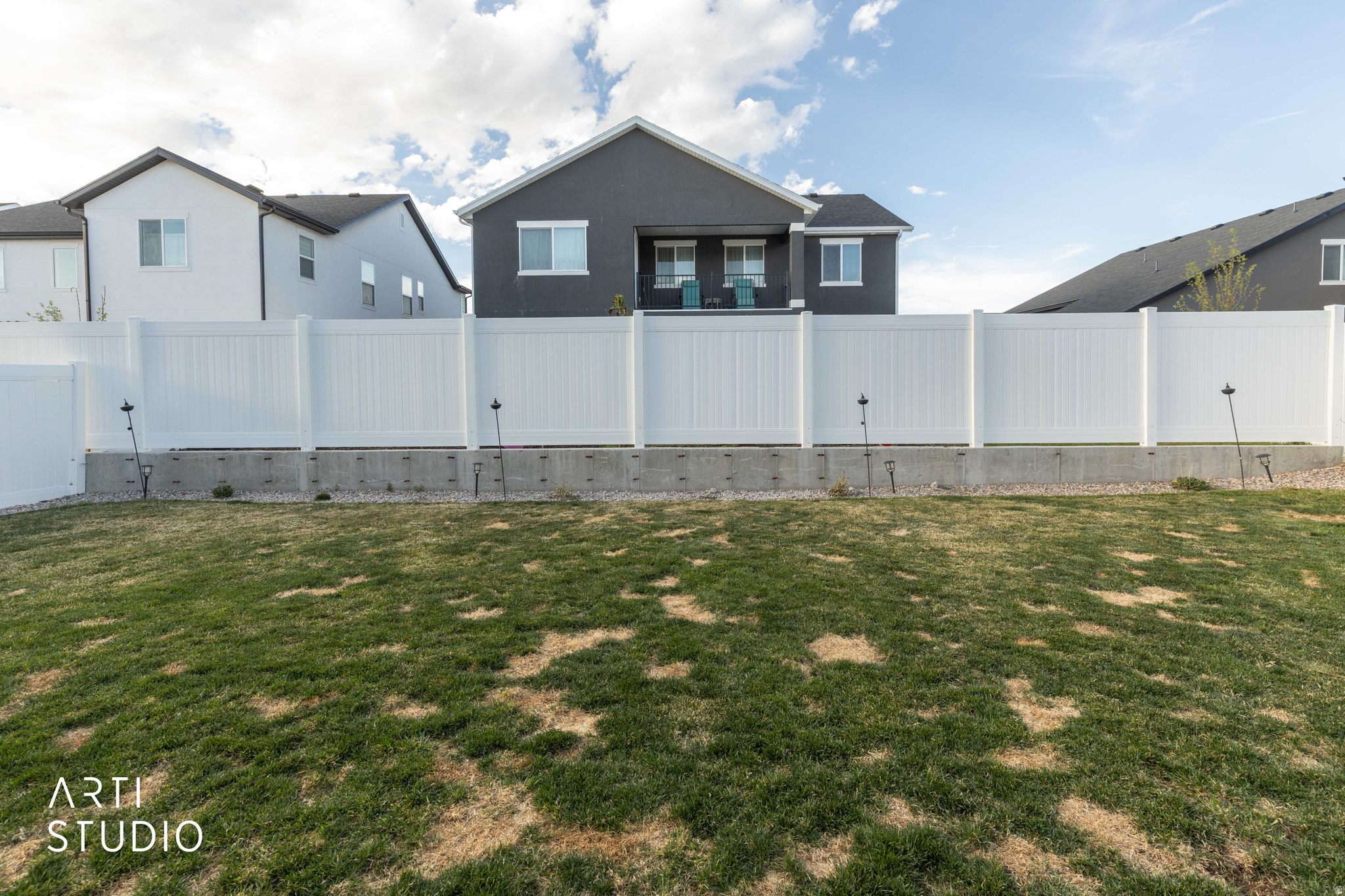 CREEKSIDE - Residential