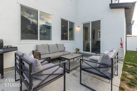 Tiny photo for 2608 W 2960 S, Syracuse, UT 84075 (MLS # 2147188)